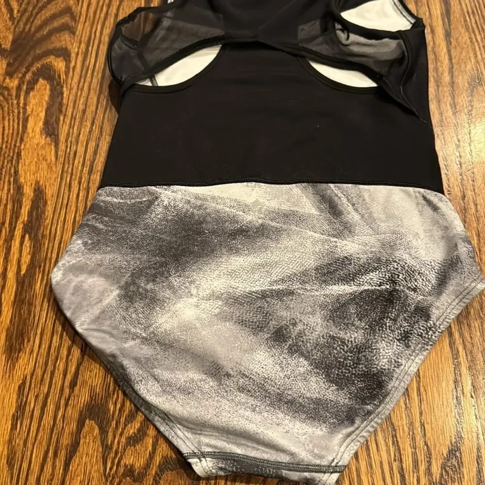 Ivivva athletic one